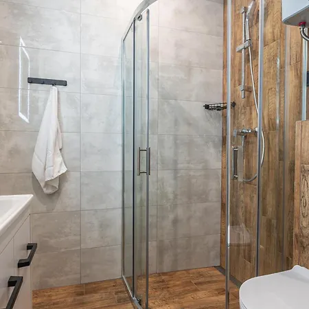 Astra Apartment *
